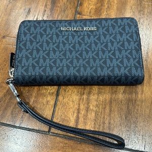 Michael Kors wallet. Like new! Blue on blue.